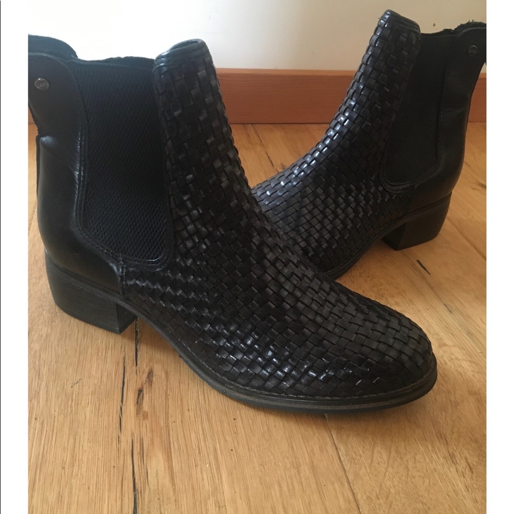 Woven leather Chelsea boots